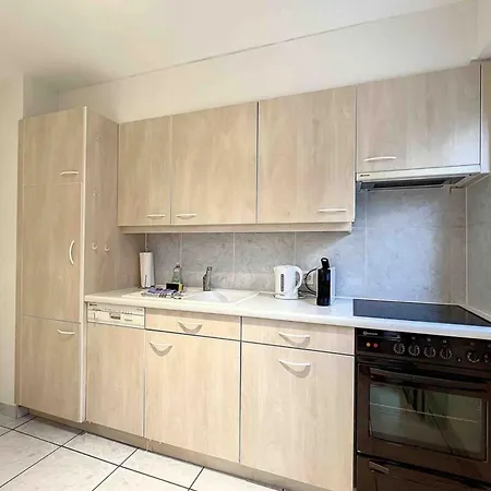 아파트 Primeroses I 43m2 I Balcony I Near The Centre 9 Min *