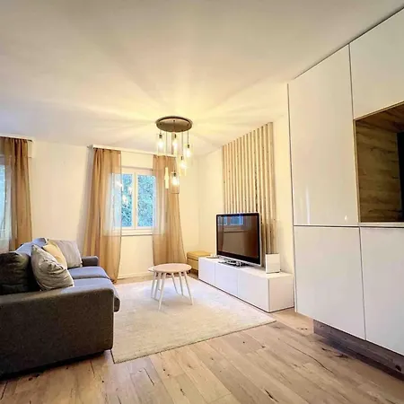 Primeroses I 43m2 I Balcony I Near The Centre 9 Min Appartamento