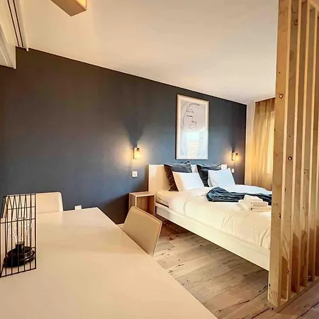 아파트 Primeroses I 43m2 I Balcony I Near The Centre 9 Min