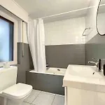 Primeroses I 43m2 I Balcony I Near The Centre 9 Min